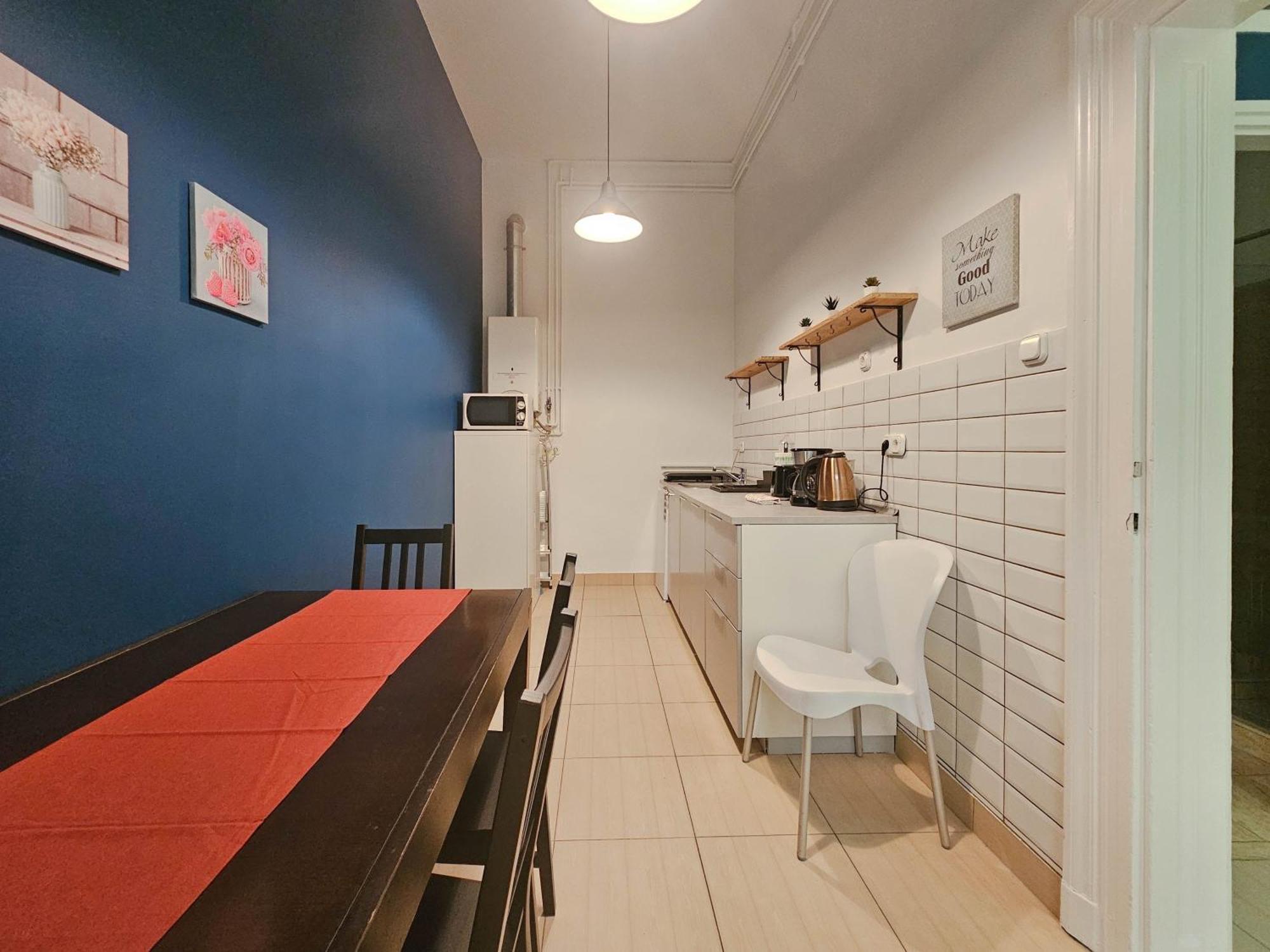 Purezen In The City For 2 Apartment Budapest Room photo
